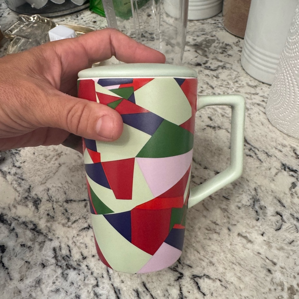 Teavana 12 ounce Colorful Geometric tea Mug with lid